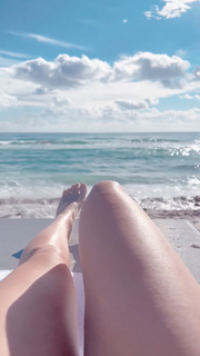 Kat Stickler feet photo thumbnail