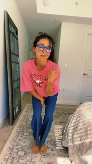 Kat Stickler feet photo thumbnail