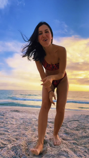 Kat Stickler feet photo thumbnail