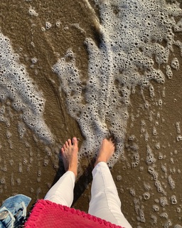 Kata Dobó feet photo 2