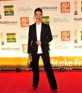 Katarina Witt feet photo thumbnail