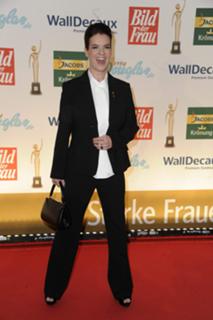 Katarina Witt feet photo thumbnail