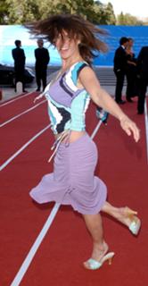 Katarina Witt feet photo thumbnail