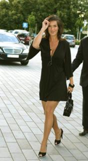 Katarina Witt feet photo thumbnail