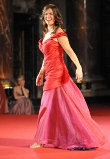 Katarina Witt feet photo thumbnail