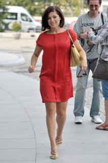 Katarzyna Cichopek feet photo thumbnail