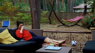 Katarzyna Cichopek feet photo thumbnail