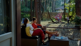 Katarzyna Cichopek feet photo thumbnail