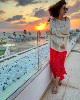 Katarzyna Cichopek feet photo thumbnail