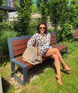 Katarzyna Cichopek feet photo thumbnail