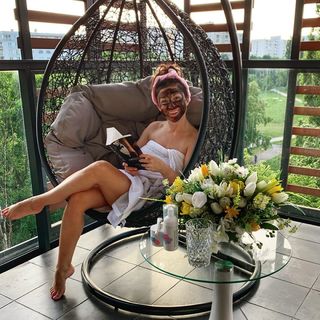 Katarzyna Cichopek feet photo thumbnail