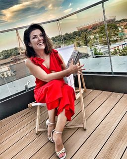 Katarzyna Cichopek feet photo thumbnail