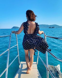 Katarzyna Cichopek feet photo thumbnail