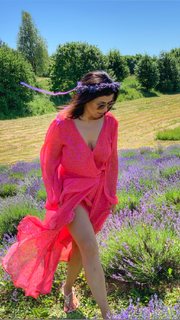 Katarzyna Cichopek feet photo thumbnail