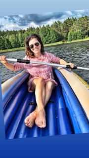 Katarzyna Cichopek feet photo thumbnail