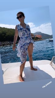 Katarzyna Cichopek feet photo thumbnail