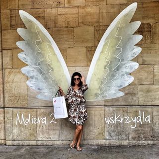 Katarzyna Cichopek feet photo thumbnail