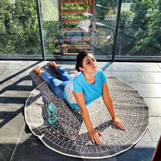 Katarzyna Cichopek feet photo thumbnail