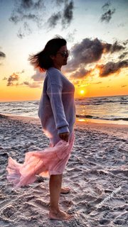 Katarzyna Cichopek feet photo thumbnail