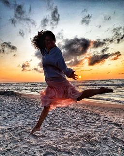 Katarzyna Cichopek feet photo thumbnail