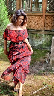 Katarzyna Cichopek feet photo thumbnail