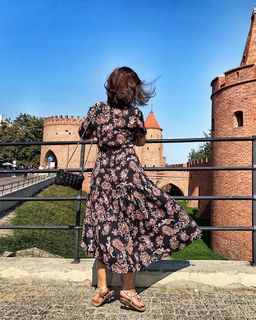 Katarzyna Cichopek feet photo thumbnail