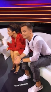 Katarzyna Cichopek feet photo thumbnail