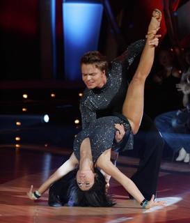 Katarzyna Cichopek feet photo thumbnail