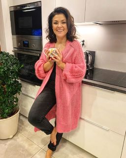 Katarzyna Cichopek feet photo thumbnail