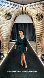 Katarzyna Cichopek feet photo thumbnail