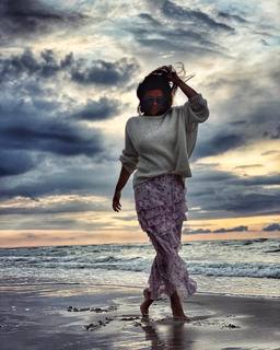 Katarzyna Cichopek feet photo thumbnail