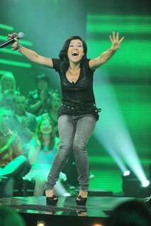 Katarzyna Cichopek feet photo thumbnail