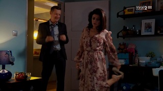 Katarzyna Cichopek feet photo thumbnail