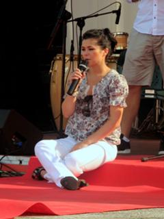 Katarzyna Cichopek feet photo thumbnail