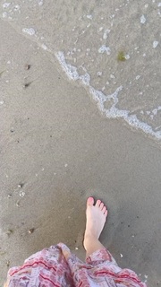 Katarzyna Cichopek feet photo thumbnail