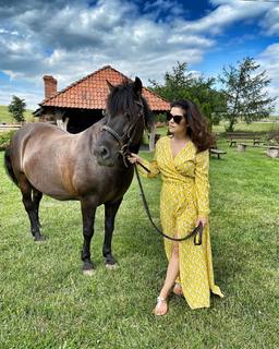 Katarzyna Cichopek feet photo thumbnail