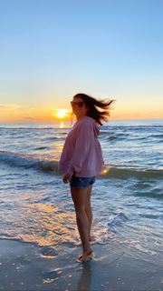 Katarzyna Cichopek feet photo thumbnail