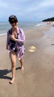 Katarzyna Cichopek feet photo thumbnail