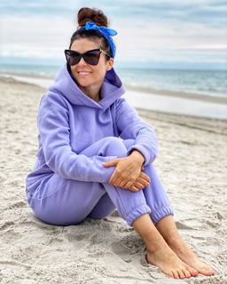 Katarzyna Cichopek feet photo thumbnail