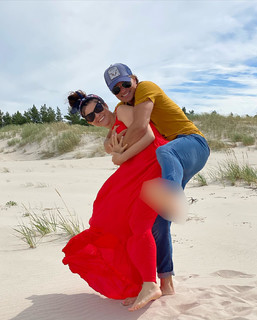 Katarzyna Cichopek feet photo thumbnail