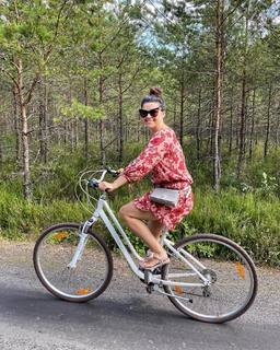 Katarzyna Cichopek feet photo thumbnail