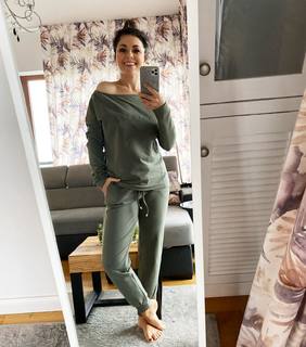 Katarzyna Cichopek feet photo thumbnail