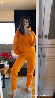 Katarzyna Cichopek feet photo thumbnail