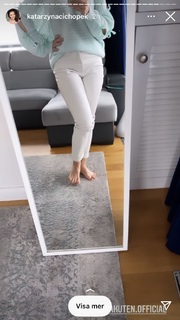 Katarzyna Cichopek feet photo thumbnail