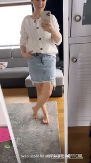 Katarzyna Cichopek feet photo thumbnail