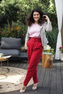 Katarzyna Cichopek feet photo thumbnail