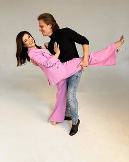 Katarzyna Cichopek feet photo thumbnail