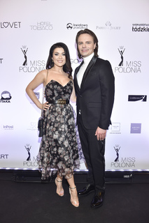 Katarzyna Cichopek feet photo thumbnail