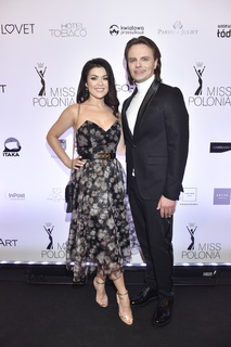 Katarzyna Cichopek feet photo thumbnail