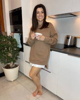 Katarzyna Cichopek feet photo thumbnail